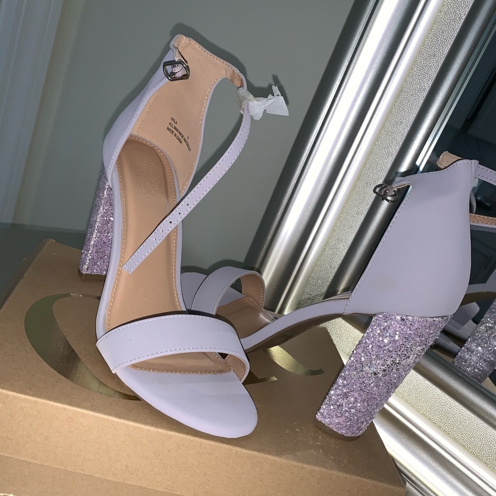 Lavender Heels🌸